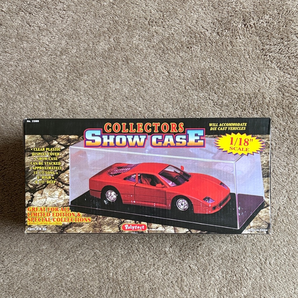 Red Collectors Show Case 1/18 Scale